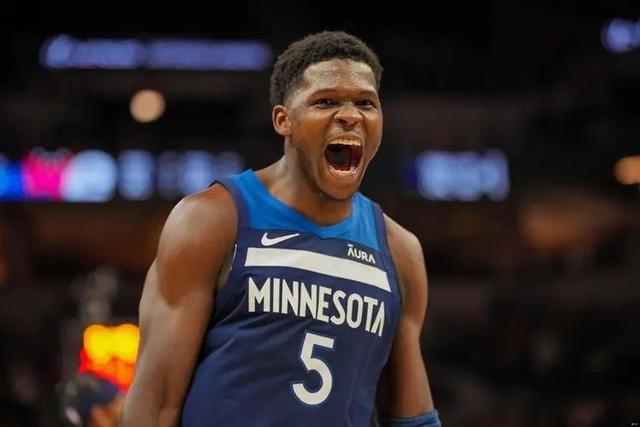 NBA历史薪资榜揭晓：杜兰特领衔总收入前十